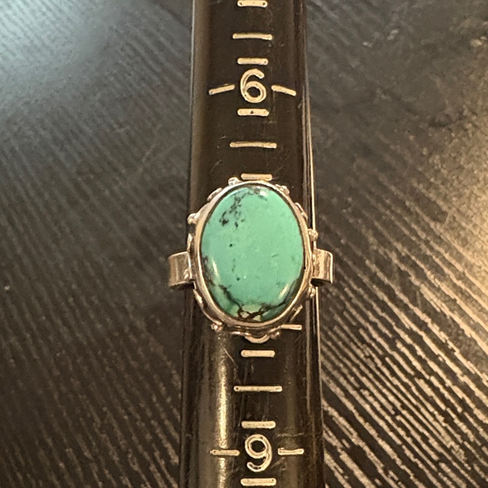 Vintage silver ring women’s size 7 1/2 turquoise stone